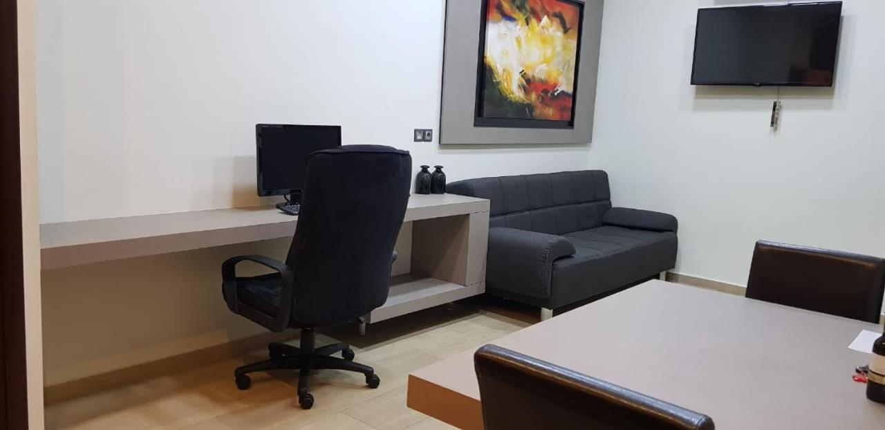 Minimal In Paleo Faliro Αθήνα